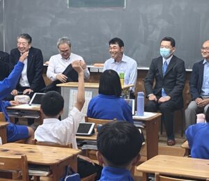 青少年奉仕委員会